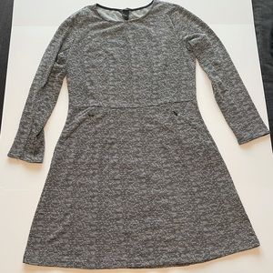H&M black and white long sleeve dress with hidden pockets